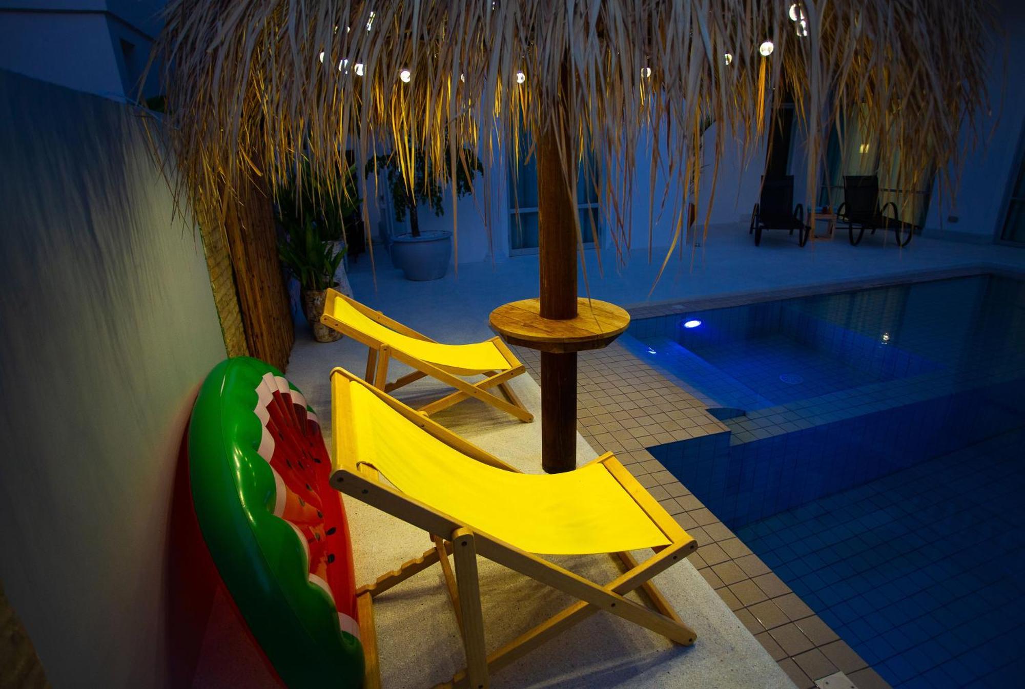 Nagawari Art Maldives Pattaya Villa Na Chom Thian Ngoại thất bức ảnh